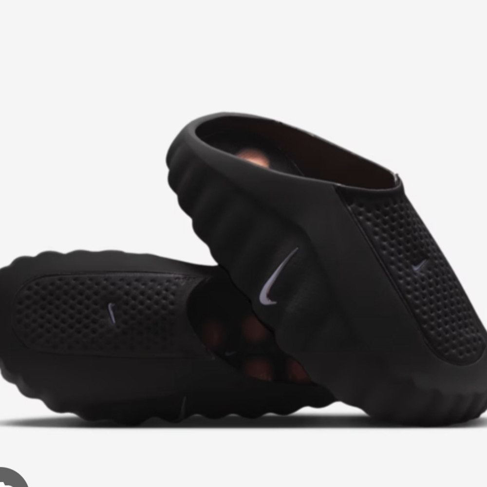 Nike Black Cushioned Slides